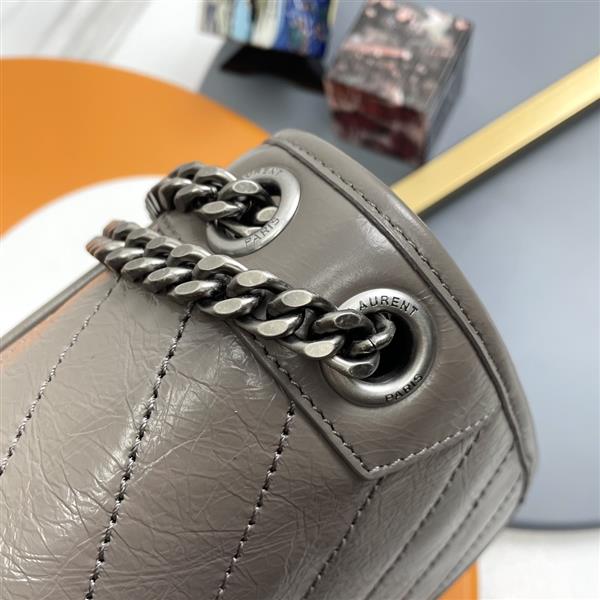 2026127204340400 520